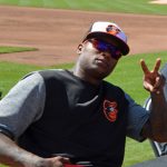 2018 Tim Beckham V sign Feb 25 Paint