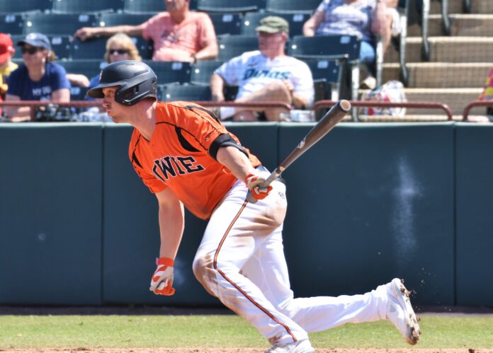 Jordan Westburg (3) 4-24-22 OH Patrick Cavey