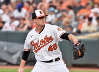 A Former O Serves Up 0’s Taken by Patrick Cavey