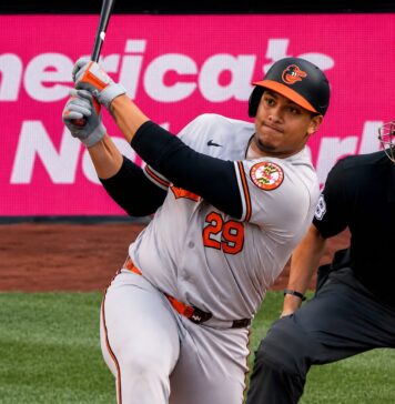 O’s Start Holiday Weekend With A Shutout