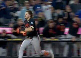 Mayo’s Inside-The-Park HR Overshadows Alonso’s 300th